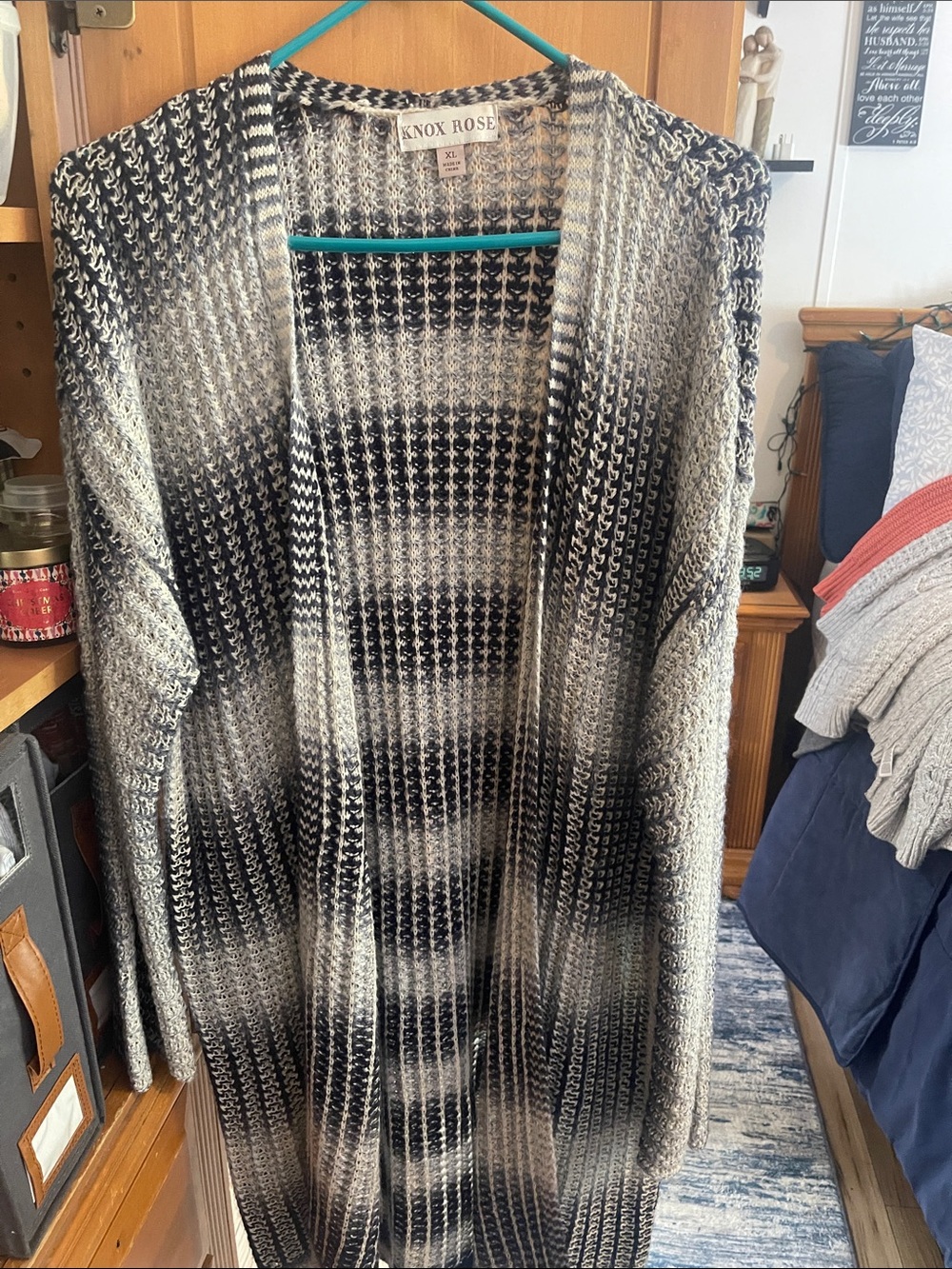 Knox Rose Blue and White Open-Front Long Knit Cardigan